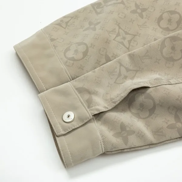 LV【LOUIS VUITTON 公式旗艦店】ルイヴィトン ジャケット着 好評に付き再入荷!241122 LV【LOUIS VUITTON 公式旗艦店】ルイヴィトン ジャケット着 好評に付き再入荷!241122