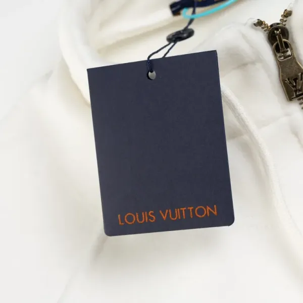 LV【LOUIS VUITTON  公式旗艦店】ルイヴィトン   ジャケット着 好評に付き再入荷！241118