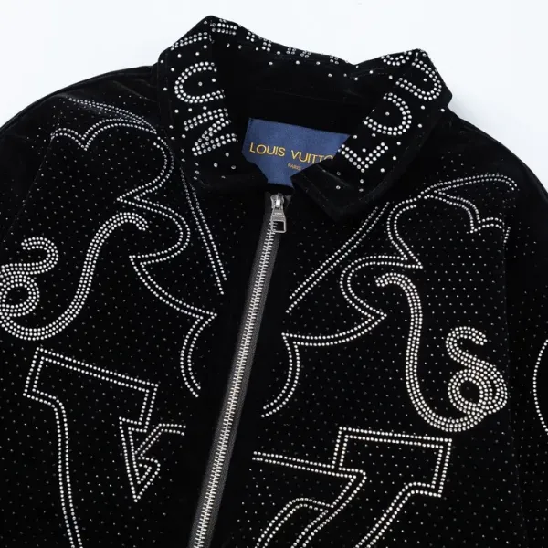 LV【LOUIS VUITTON 公式旗艦店】ルイヴィトン 野球着 ジャケット着 好評に付き再入荷!241028 LV【LOUIS VUITTON 公式旗艦店】ルイヴィトン 野球着 ジャケット着 好評に付き再入荷!241028