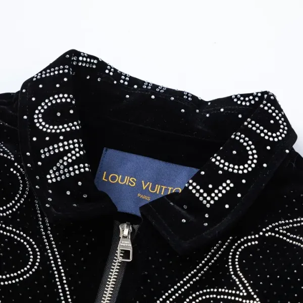 LV【LOUIS VUITTON 公式旗艦店】ルイヴィトン 野球着 ジャケット着 好評に付き再入荷!241028 LV【LOUIS VUITTON 公式旗艦店】ルイヴィトン 野球着 ジャケット着 好評に付き再入荷!241028