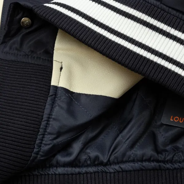 LV【LOUIS VUITTON  公式旗艦店】ルイヴィトン  ジャケット着 好評に付き再入荷！241028