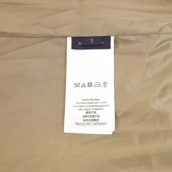 LV【LOUIS VUITTON 公式旗艦店】ルイヴィトン ジャケット着ご好評に付き再入荷!241024 LV【LOUIS VUITTON 公式旗艦店】ルイヴィトン ジャケット着ご好評に付き再入荷!241024