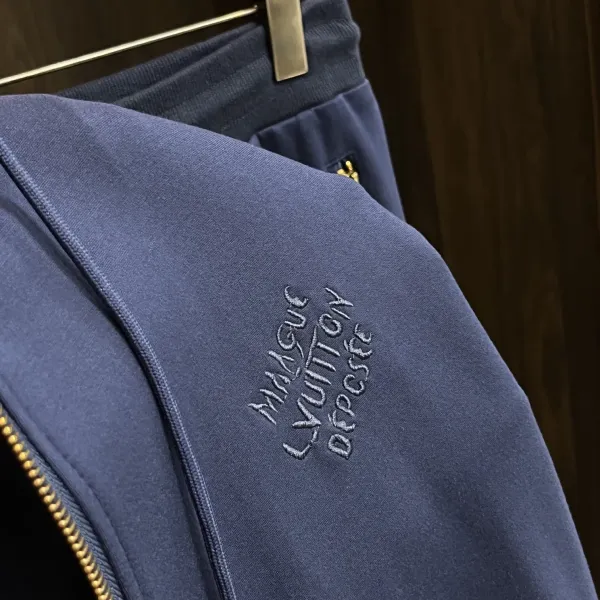 LV【LOUIS VUITTON】ルイヴィトン スーツ 男女兼用【即日出荷】241024 LV【LOUIS VUITTON】ルイヴィトン スーツ 男女兼用【即日出荷】241024