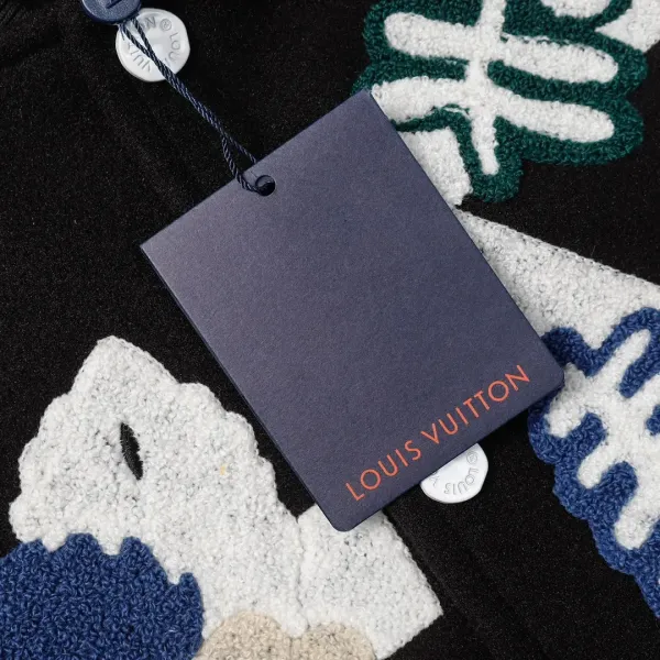 【LOUIS VUITTON 公式旗艦店】ルイヴィトン 野球着 ジャケット着ご好評に付き再入荷!241023 【LOUIS VUITTON 公式旗艦店】ルイヴィトン 野球着 ジャケット着ご好評に付き再入荷!241023