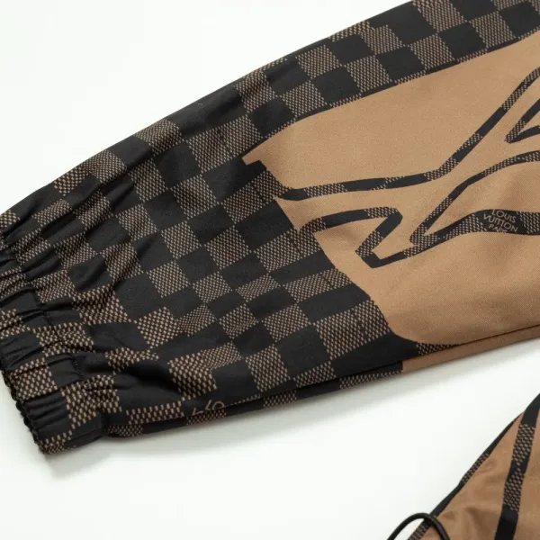 LV 【LOUIS VUITTON 公式旗艦店】ルイヴィトン ジャケット着 ご好評に付き再入荷!241021 LV 【LOUIS VUITTON 公式旗艦店】ルイヴィトン ジャケット着 ご好評に付き再入荷!241021