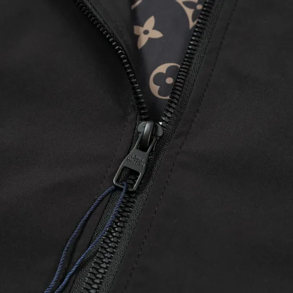 LV 【LOUIS VUITTON 公式旗艦店】ルイヴィトン  ジャケット着 ご好評に付き再入荷！241021