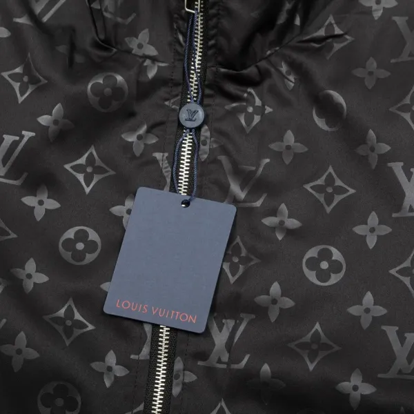 LV 【LOUIS VUITTON 公式旗艦店】ルイヴィトン ジャケット着 ご好評に付き再入荷!241021 LV 【LOUIS VUITTON 公式旗艦店】ルイヴィトン ジャケット着 ご好評に付き再入荷!241021