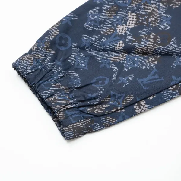 LV 【LOUIS VUITTON】ルイヴィトン ジャケット着ご好評に付き再入荷!240926 LV 【LOUIS VUITTON】ルイヴィトン ジャケット着ご好評に付き再入荷!240926