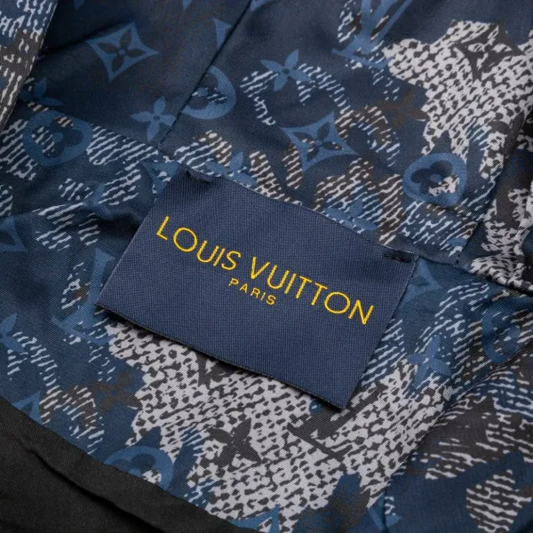 LV 【LOUIS VUITTON】ルイヴィトン ジャケット着ご好評に付き再入荷!240926 LV 【LOUIS VUITTON】ルイヴィトン ジャケット着ご好評に付き再入荷!240926