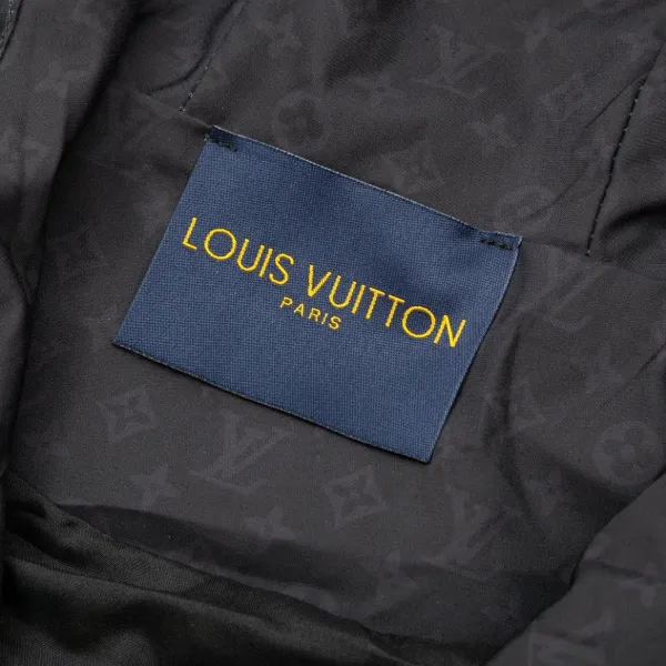 LV 【LOUIS VUITTON】ルイヴィトン ジャケット着ご好評に付き再入荷!240926 LV 【LOUIS VUITTON】ルイヴィトン ジャケット着ご好評に付き再入荷!240926