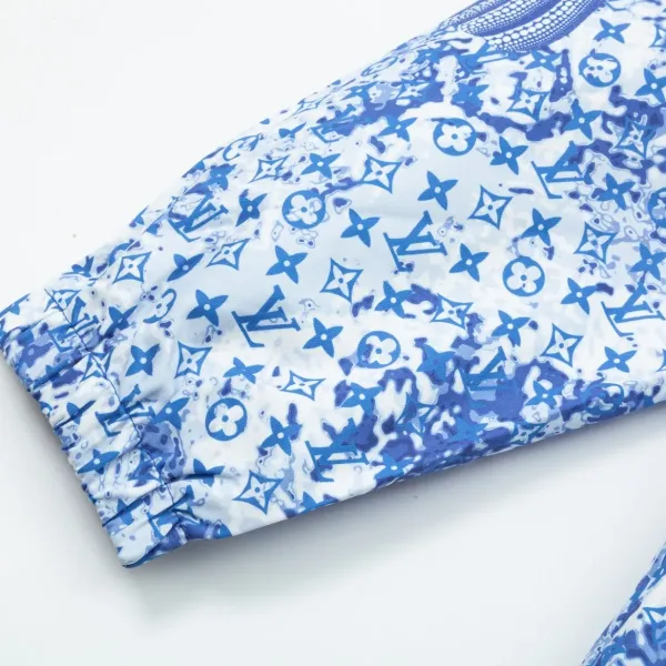 LV 【LOUIS VUITTON】ルイヴィトン   ジャケット着ご好評に付き再入荷！240926