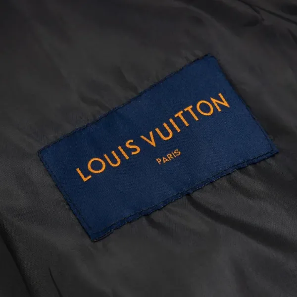LV 【LOUIS VUITTON】ルイヴィトン ジャケット着 ご好評に付き再入荷!240924 LV 【LOUIS VUITTON】ルイヴィトン ジャケット着 ご好評に付き再入荷!240924