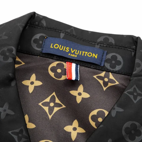 LV 【LOUIS VUITTON】ルイヴィトン ジャケット着ご好評に付き再入荷!240924 LV 【LOUIS VUITTON】ルイヴィトン ジャケット着ご好評に付き再入荷!240924