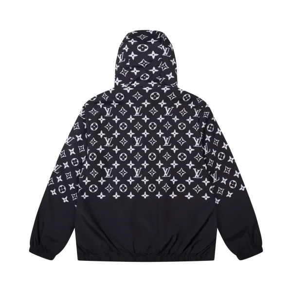 【LOUIS VUITTON】ルイヴィトン ジャケット着ご好評に付き再入荷!240921 【LOUIS VUITTON】ルイヴィトン ジャケット着ご好評に付き再入荷!240921