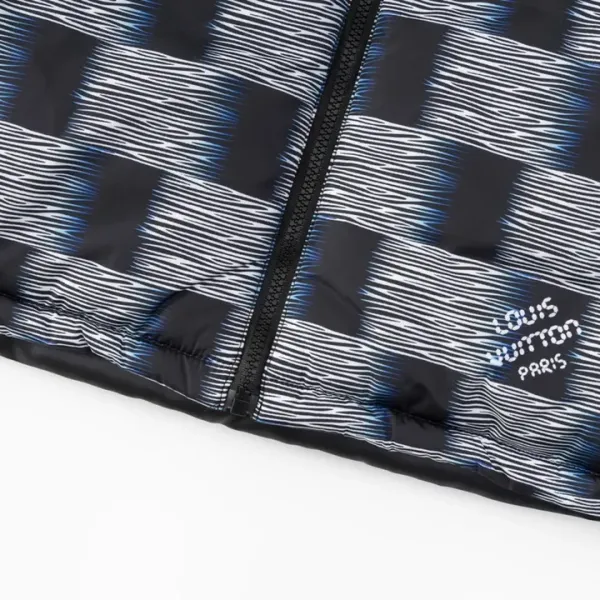 【LOUIS VUITTON 公式旗艦店】ルイヴィトン ジャケット着 好評に付き再入荷! 【LOUIS VUITTON 公式旗艦店】ルイヴィトン ジャケット着 好評に付き再入荷!
