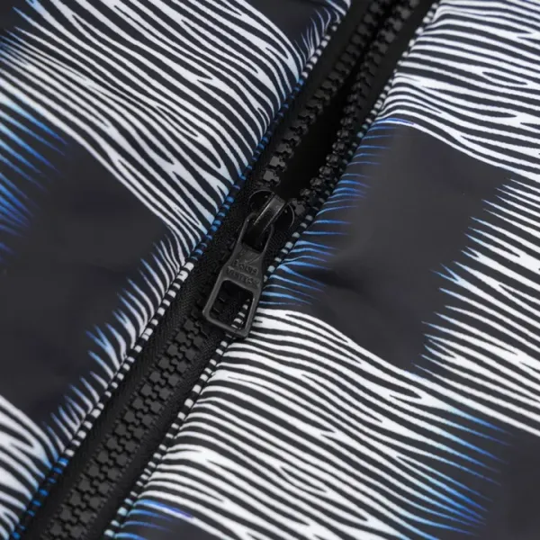 【LOUIS VUITTON 公式旗艦店】ルイヴィトン ジャケット着 好評に付き再入荷! 【LOUIS VUITTON 公式旗艦店】ルイヴィトン ジャケット着 好評に付き再入荷!