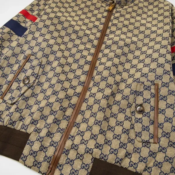 【GUCCI 公式旗艦店】グッチ ジャケット着 ご好評に付き再入荷!241021 【GUCCI 公式旗艦店】グッチ ジャケット着 ご好評に付き再入荷!241021