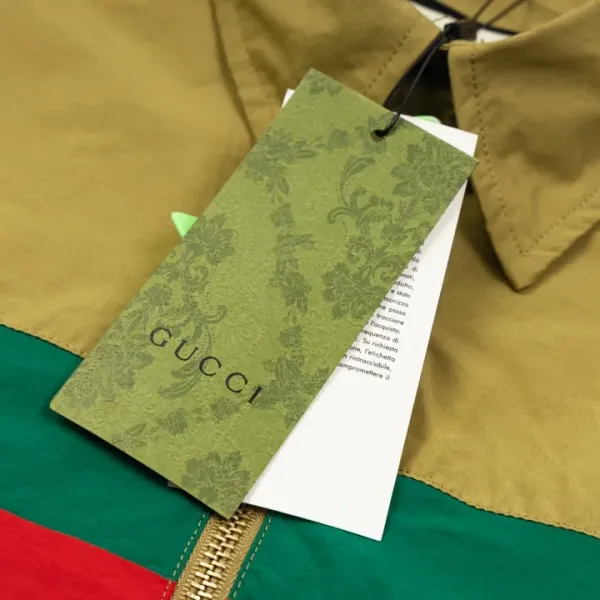 【GUCCI 公式旗艦店】グッチ ジャケット着 好評に付き再入荷 240826 【GUCCI 公式旗艦店】グッチ ジャケット着 好評に付き再入荷 240826