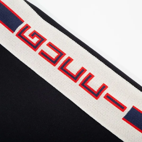 【GUCCI 公式旗艦店】グッチ ジャケット着 好評に付き再入荷 240826 【GUCCI 公式旗艦店】グッチ ジャケット着 好評に付き再入荷 240826