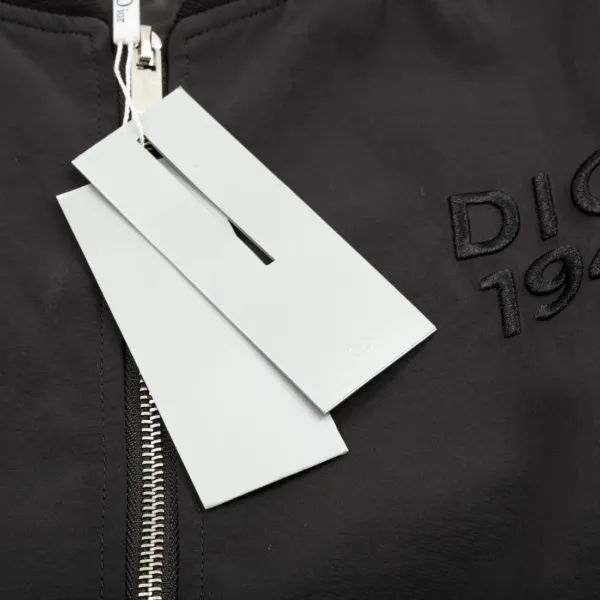 【DIOR  公式旗艦店】ディオール   ジャケット着 好評に付き再入荷！ 250106