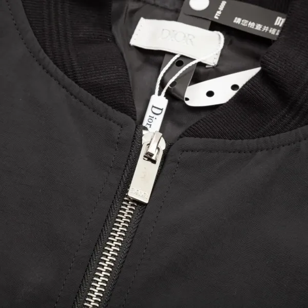 【DIOR  公式旗艦店】ディオール   ジャケット着 好評に付き再入荷！ 250106