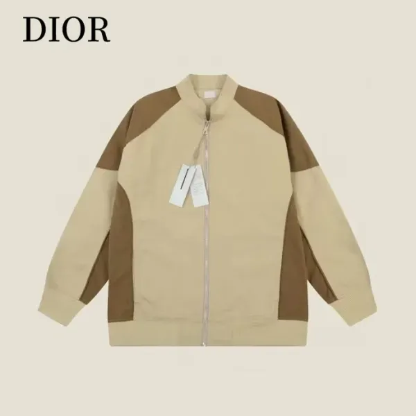 【DIOR 公式旗艦店】ディオール ジャケット着 好評に付き再入荷!250106 【DIOR 公式旗艦店】ディオール ジャケット着 好評に付き再入荷!250106