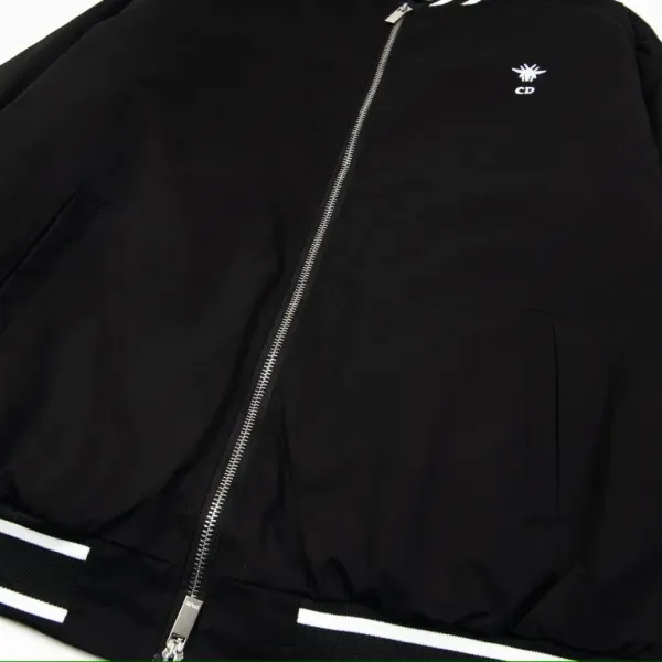 【DIOR 公式旗艦店】ディオール ジャケット着 好評に付き再入荷!241223 【DIOR 公式旗艦店】ディオール ジャケット着 好評に付き再入荷!241223
