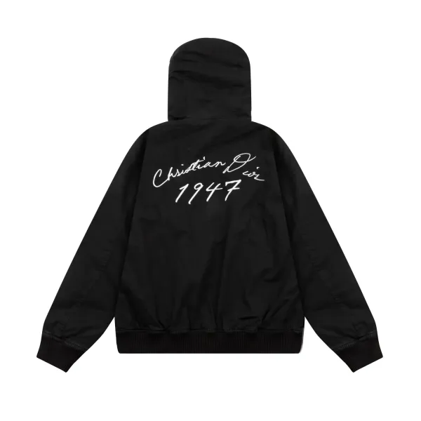 【DIOR 公式旗艦店】ディオール ジャケット着 好評に付き再入荷!241212 【DIOR 公式旗艦店】ディオール ジャケット着 好評に付き再入荷!241212