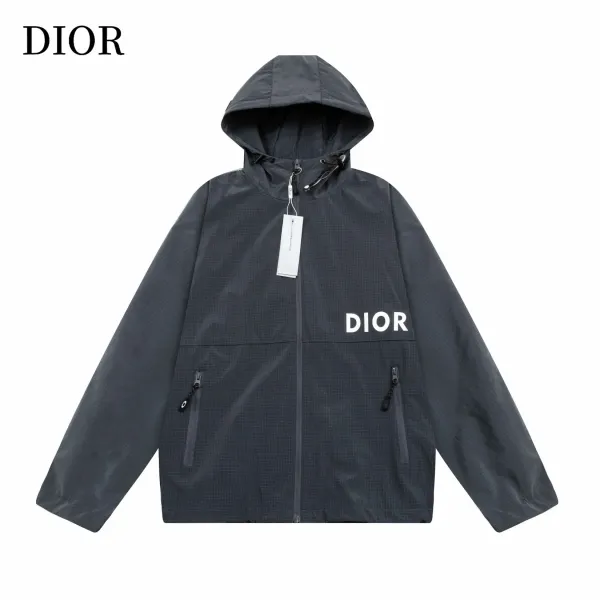 【DIOR 公式旗艦店】ディオール ジャケット着 好評に付き再入荷!241212 【DIOR 公式旗艦店】ディオール ジャケット着 好評に付き再入荷!241212