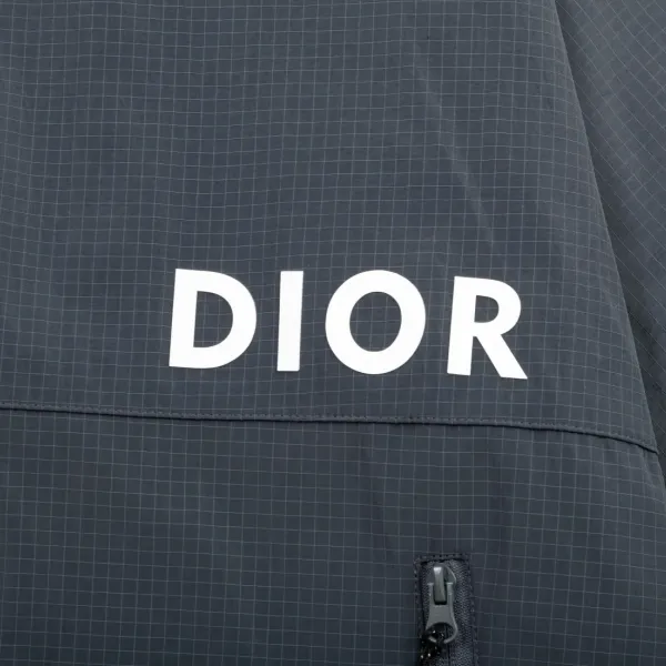 【DIOR 公式旗艦店】ディオール ジャケット着 好評に付き再入荷!241212 【DIOR 公式旗艦店】ディオール ジャケット着 好評に付き再入荷!241212