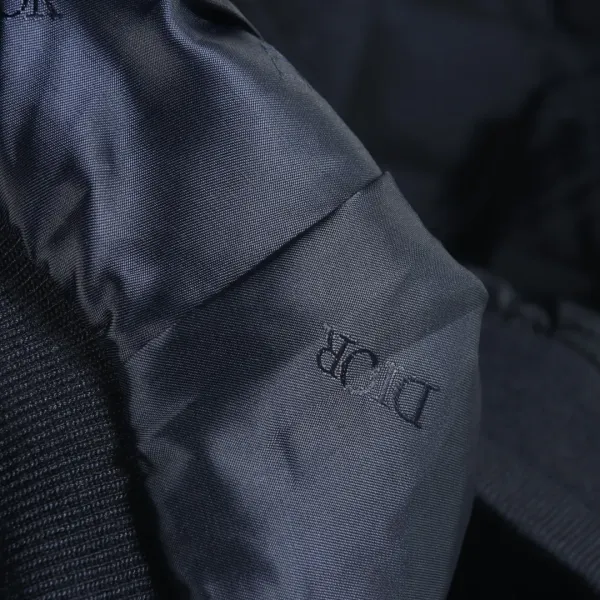 【DIOR 公式旗艦店】ディオール ジャケット着 好評に付き再入荷!241119 【DIOR 公式旗艦店】ディオール ジャケット着 好評に付き再入荷!241119