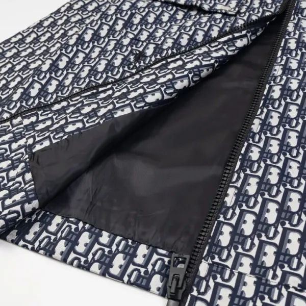 【DIOR 公式旗艦店】ディオール ジャケット着 好評に付き再入荷!241119 【DIOR 公式旗艦店】ディオール ジャケット着 好評に付き再入荷!241119