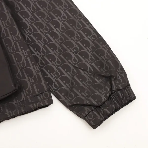 【DIOR 公式旗艦店】ディオール ジャケット着 好評に付き再入荷!241111 【DIOR 公式旗艦店】ディオール ジャケット着 好評に付き再入荷!241111