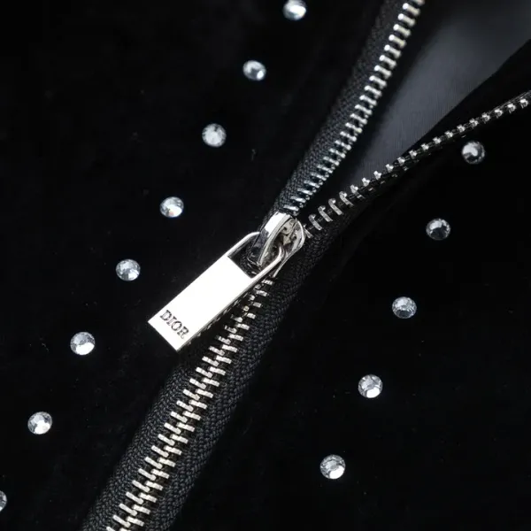 【DIOR 公式旗艦店】ディオール ジャケット着 好評に付き再入荷!241028 【DIOR 公式旗艦店】ディオール ジャケット着 好評に付き再入荷!241028