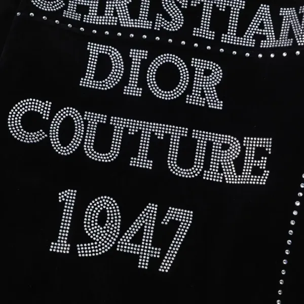 【DIOR 公式旗艦店】ディオール ジャケット着 好評に付き再入荷!241028 【DIOR 公式旗艦店】ディオール ジャケット着 好評に付き再入荷!241028