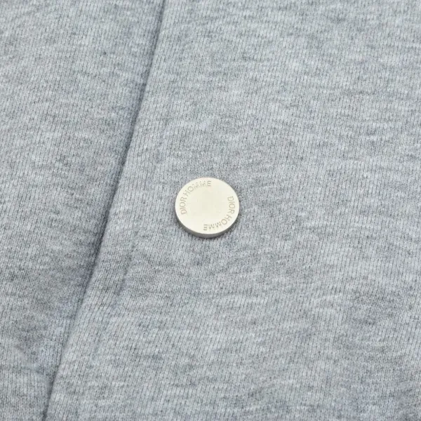 【DIOR 公式旗艦店】ディオール ジャケット着 ご好評に付き再入荷!241023 【DIOR 公式旗艦店】ディオール ジャケット着 ご好評に付き再入荷!241023