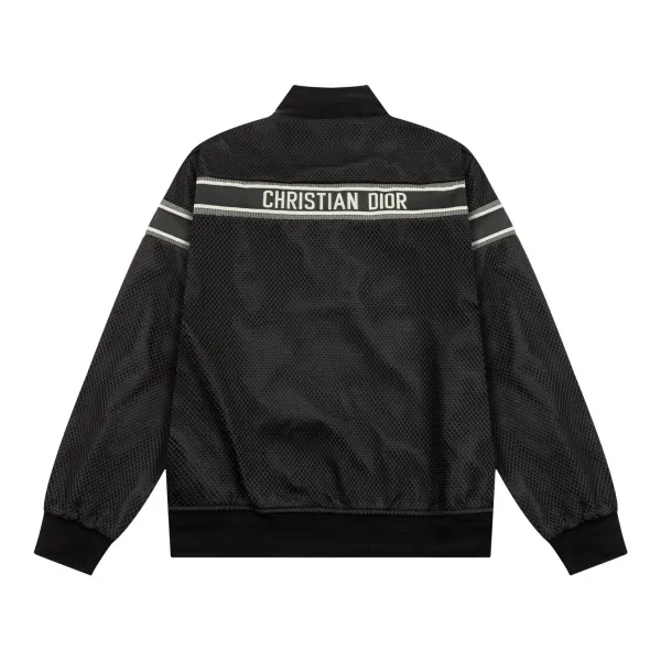 【DIOR  公式旗艦店】ディオール  ジャケット着 ご好評に付き再入荷！241023