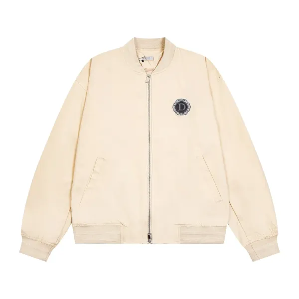 【DIOR 公式旗艦店】ディオール ジャケット着 ご好評に付き再入荷!241021 【DIOR 公式旗艦店】ディオール ジャケット着 ご好評に付き再入荷!241021