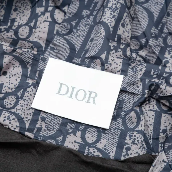 【DIOR】ディオール  ジャケット着ご好評に付き再入荷！240926