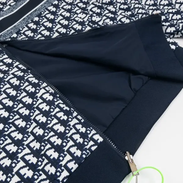 【DIOR 公式旗艦店】ディオール ジャケット着 好評に付き再入荷! 240923 【DIOR 公式旗艦店】ディオール ジャケット着 好評に付き再入荷! 240923