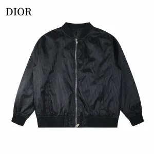 【DIOR 公式旗艦店】ディオール ジャケット着 好評に付き再入荷! 240923 【DIOR 公式旗艦店】ディオール ジャケット着 好評に付き再入荷! 240923