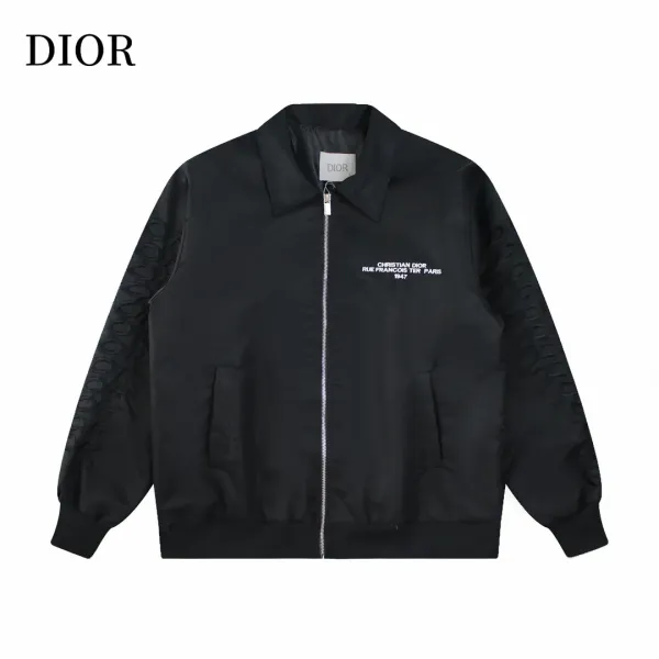 【DIOR 公式旗艦店】ディオール ジャケット着 好評に付き再入荷! 240923 【DIOR 公式旗艦店】ディオール ジャケット着 好評に付き再入荷! 240923