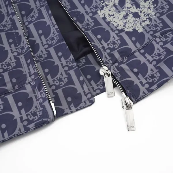 【DIOR 公式旗艦店】ディオール ジャケット着 好評に付き再入荷! 240923 【DIOR 公式旗艦店】ディオール ジャケット着 好評に付き再入荷! 240923