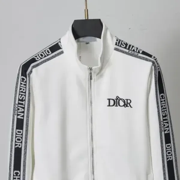 【DIOR 公式旗艦店】(ディオール)スーツ 男女兼用、ご好評に付き再入荷!240918 【DIOR 公式旗艦店】(ディオール)スーツ 男女兼用、ご好評に付き再入荷!240918