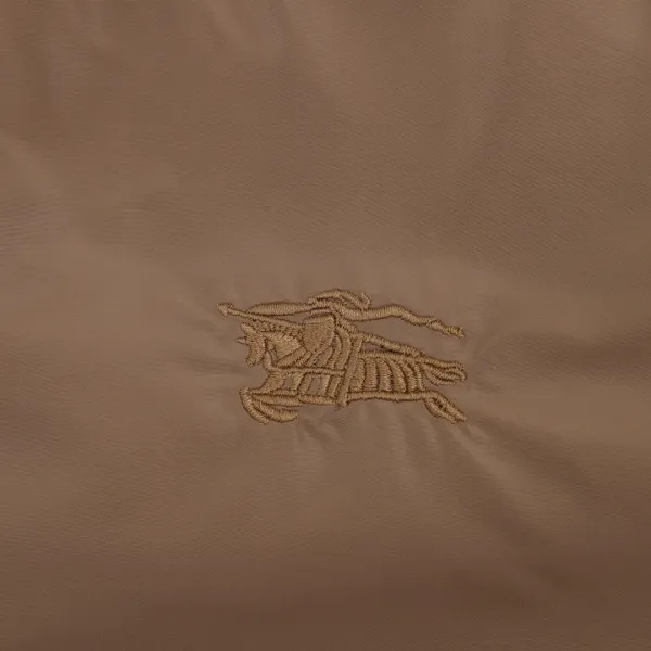 【BURBERRY  公式旗艦店】バーバリー   ジャケット着 好評に付き再入荷！241112