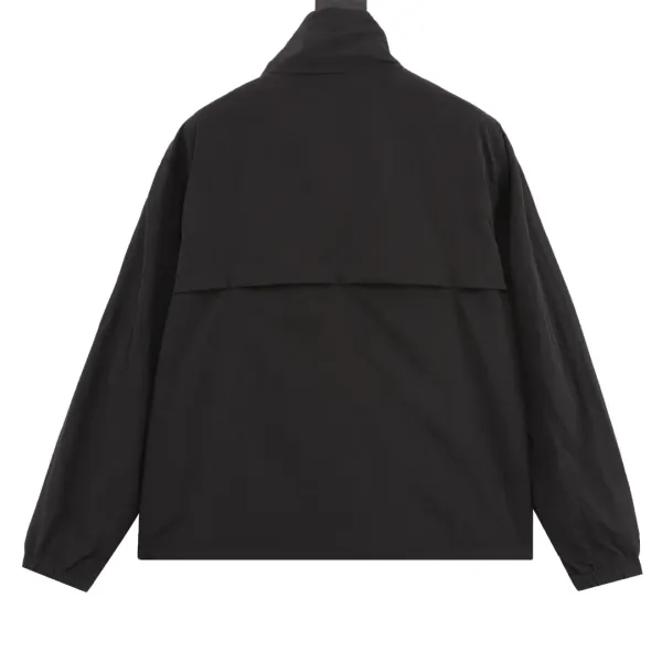 【BURBERRY 公式旗艦店】バーバリー ジャケット着 好評に付き再入荷!241112 【BURBERRY 公式旗艦店】バーバリー ジャケット着 好評に付き再入荷!241112