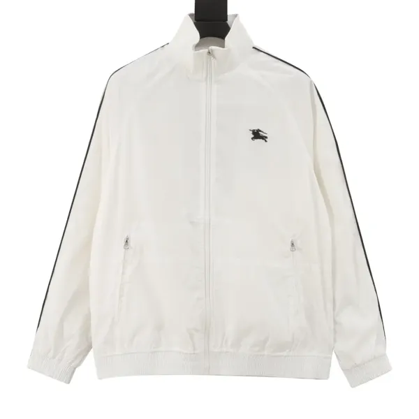 【BURBERRY 公式旗艦店】バーバリー ジャケット着 好評に付き再入荷!241112 【BURBERRY 公式旗艦店】バーバリー ジャケット着 好評に付き再入荷!241112
