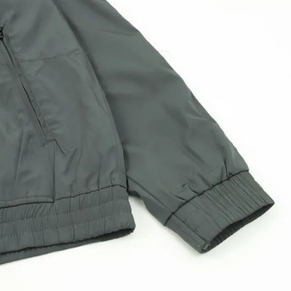 【BURBERRY 公式旗艦店】バーバリー ジャケット着 好評に付き再入荷!241112 【BURBERRY 公式旗艦店】バーバリー ジャケット着 好評に付き再入荷!241112