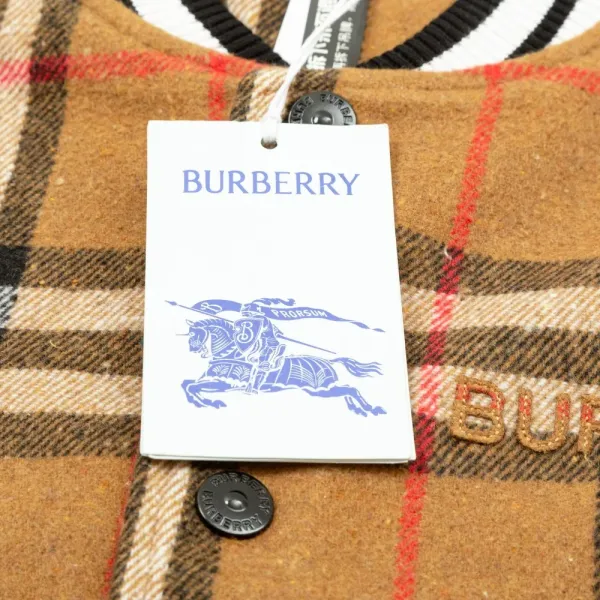【BURBERRY 公式旗艦店】バーバリー ジャケット着 好評に付き再入荷!241028 【BURBERRY 公式旗艦店】バーバリー ジャケット着 好評に付き再入荷!241028