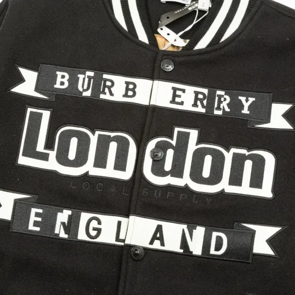 【BURBERRY 公式旗艦店】バーバリー ジャケット着 好評に付き再入荷!241028 【BURBERRY 公式旗艦店】バーバリー ジャケット着 好評に付き再入荷!241028